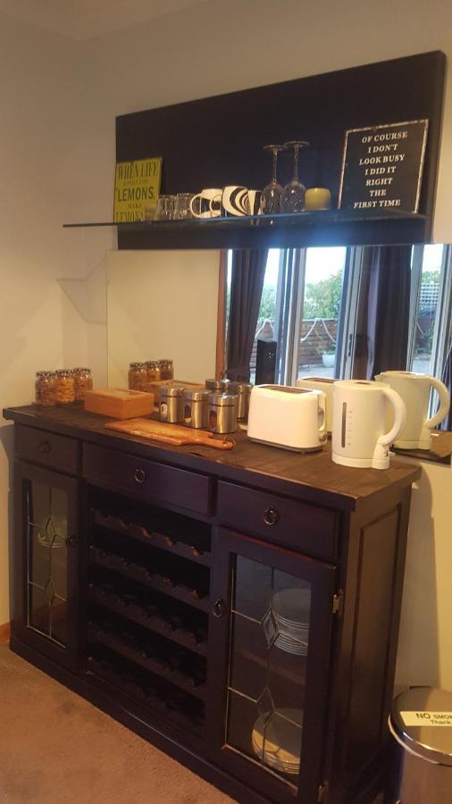 Lewi Waters Bed and Breakfast Lewisham Buitenkant foto