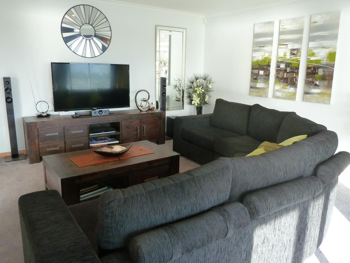 Lewi Waters Bed and Breakfast Lewisham Buitenkant foto